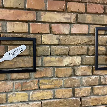 Mirror * Βουδαπέστη